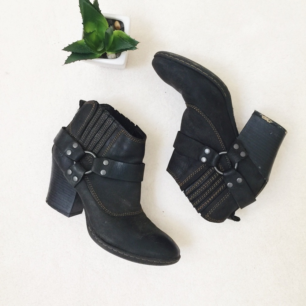 Ankle boots